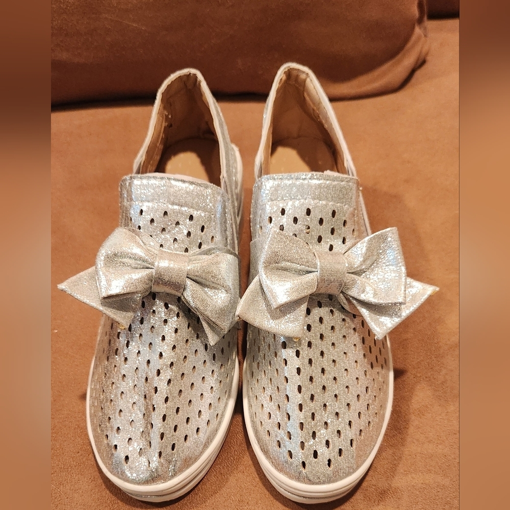 Metallic Silver Slip-On Sneaker/Shoe with Bow